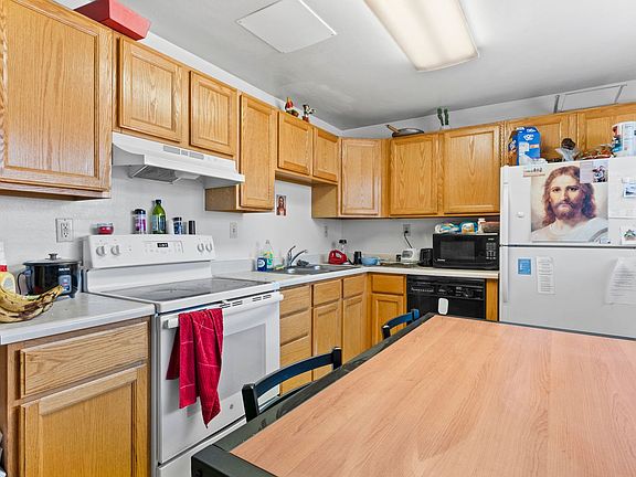 5th image of 561 E 400 N APT 1