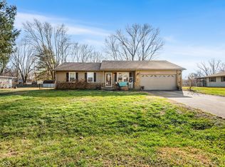 5627 E Homestead Dr, Columbus, IN 47201