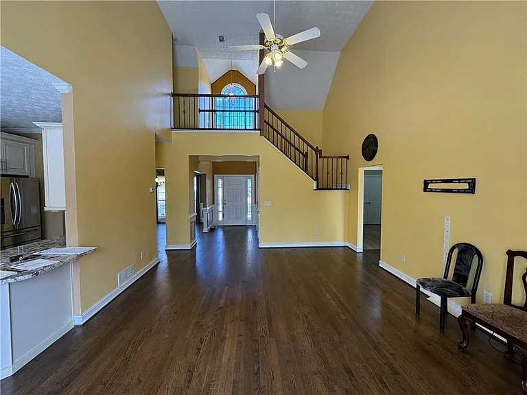 2393 Hampton Park Dr — Photo 3