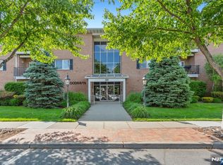 289 Valley Blvd APT 2D, Wood Ridge, NJ 07075