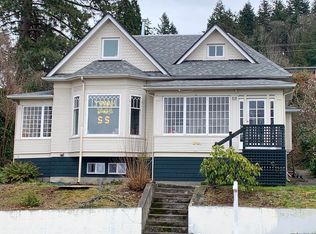 818 N Garden St, Bellingham, WA 98225
