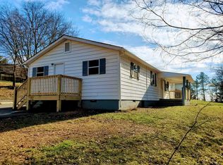 209 E Ezzard Ave, Dalton, GA 30720