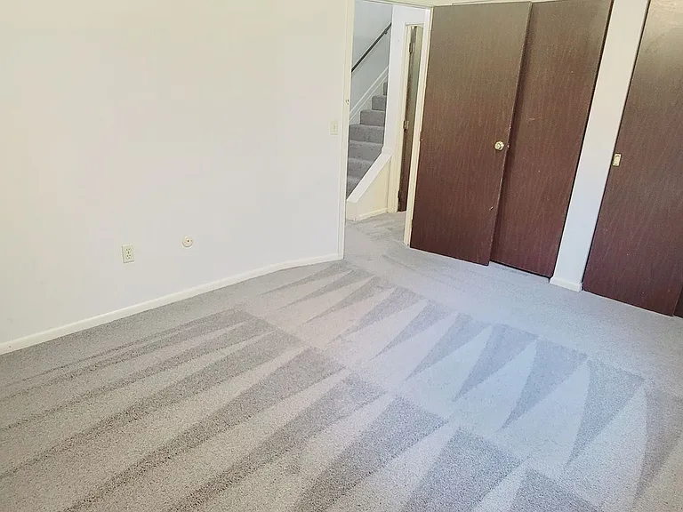 2024 Summit St — Photo 14