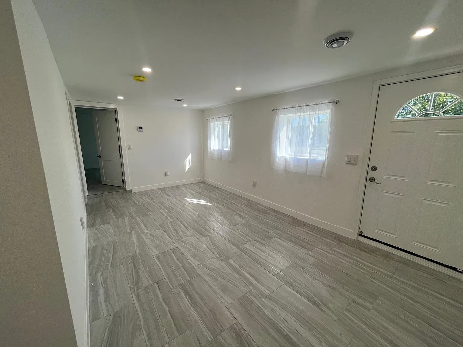 2 bed, 680 sqft, $1,500 — Photo 1
