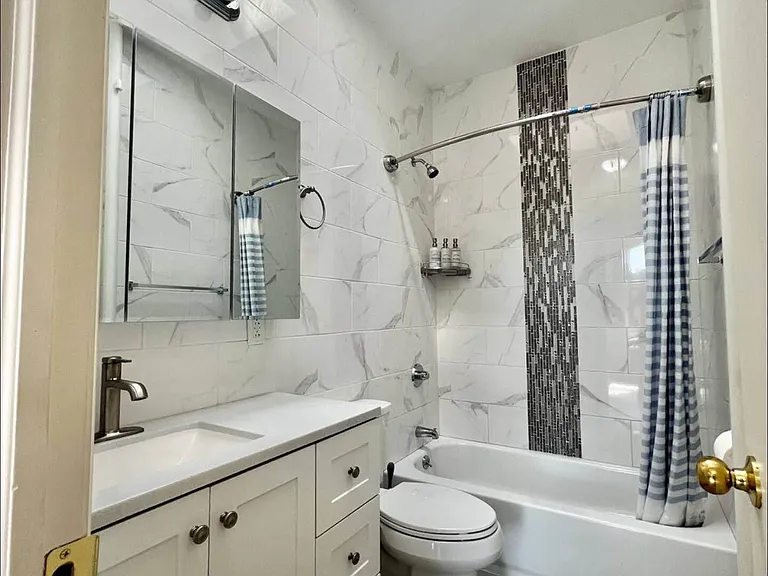 663 President St #D6 — Photo 5
