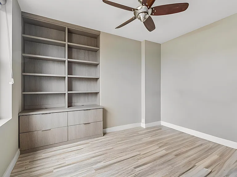 1120 E Kennedy Blvd #1030 — Photo 26
