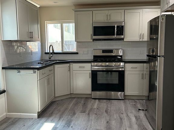 2nd image of 611 4th Ln #B