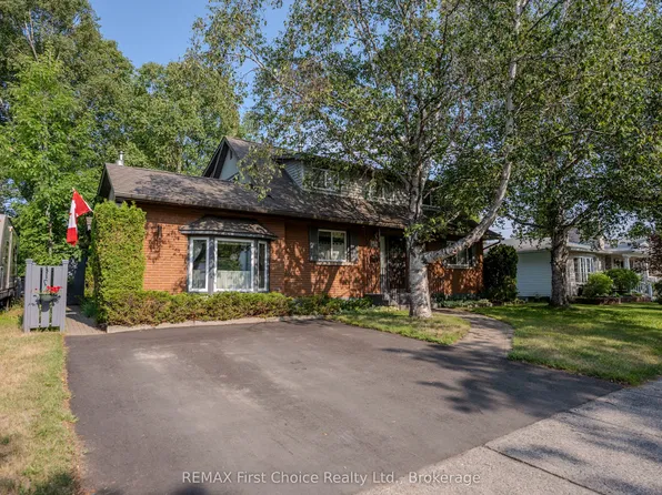 160 Whalen St, Thunder Bay, ON P7A 7J1