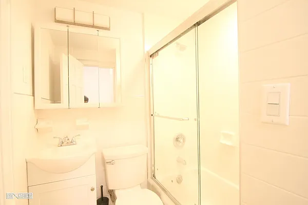 Rented by Citi Habitats | media 3