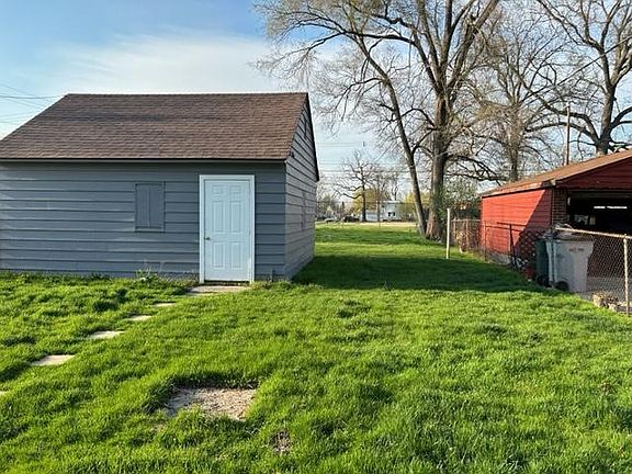 2nd image of 505 Andresen Ct