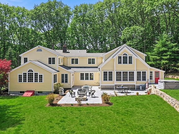 4th image of 457 Hanlon Rd