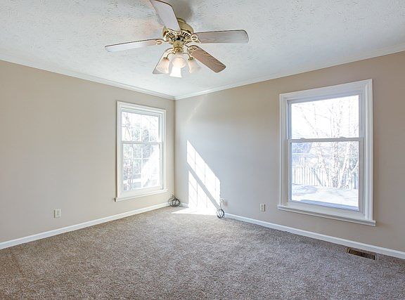 4th image of 3300 Wilson Ln