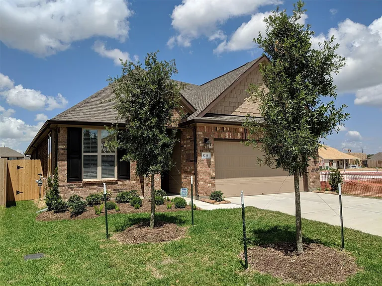 5211 Ivory Glass Dr — Photo 2