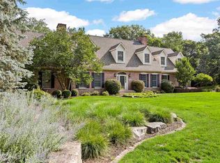 3012 Forest Gate Cir NE, Iowa City, IA 52240