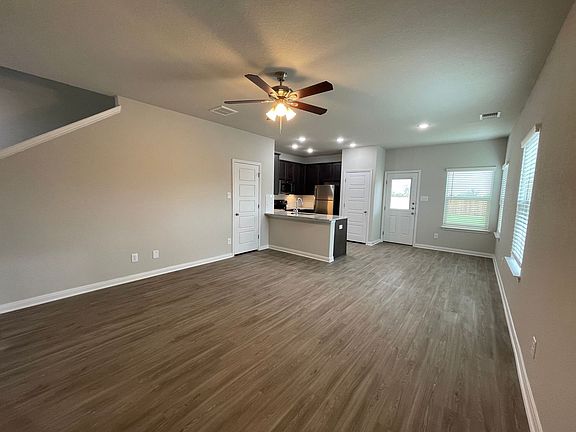 5th image of 480 Emma Dr