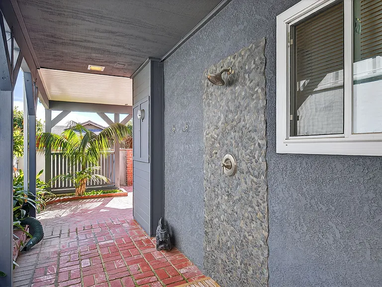 4229 Faria Rd — Photo 35