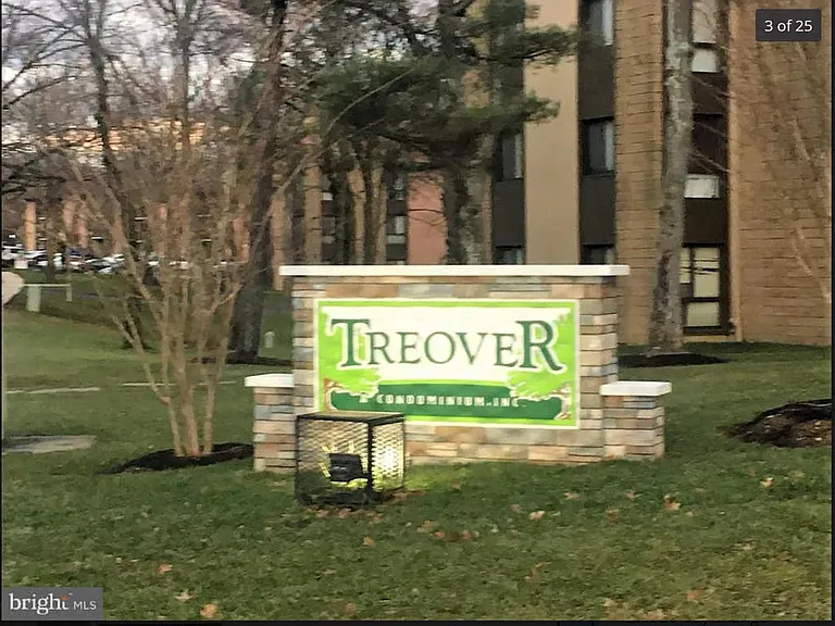 Entrance sign