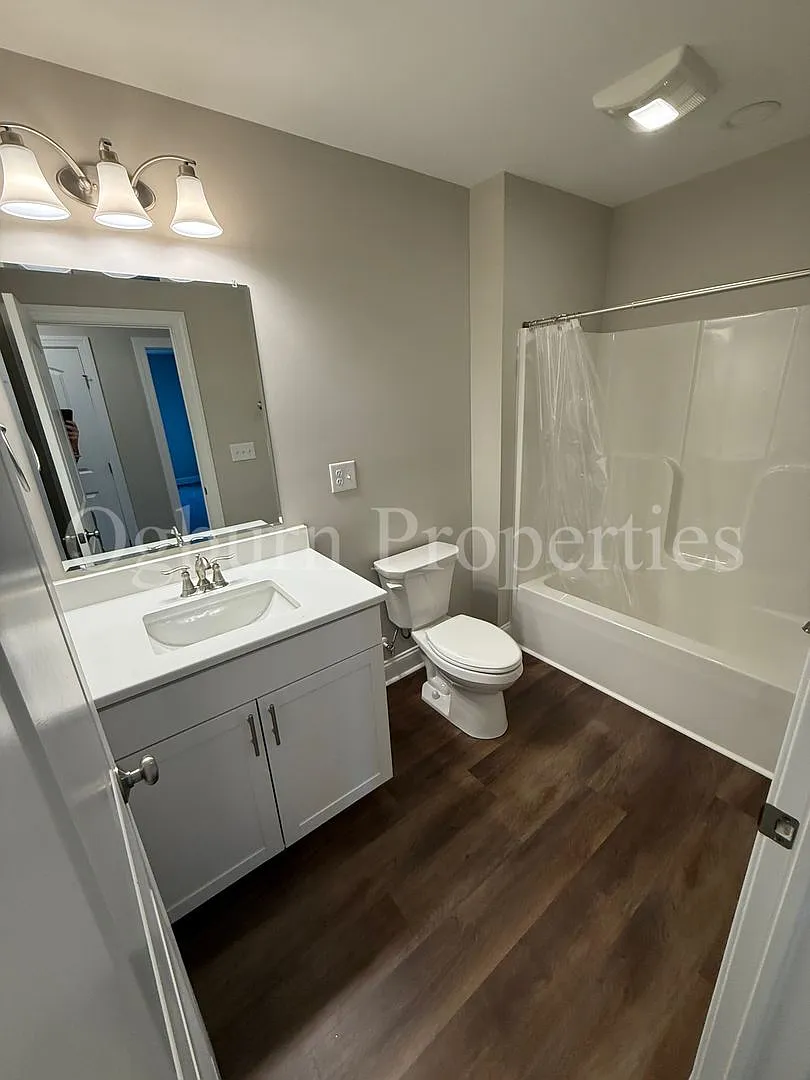 350001 - 500 N Dunleith Avenue — Photo 3