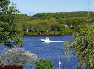 65 Main St, East Haddam, CT 06423