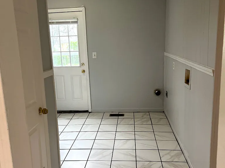 6505 Estele Ave — Photo 4