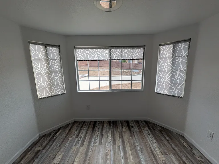 583 Hildale Cir — Photo 4