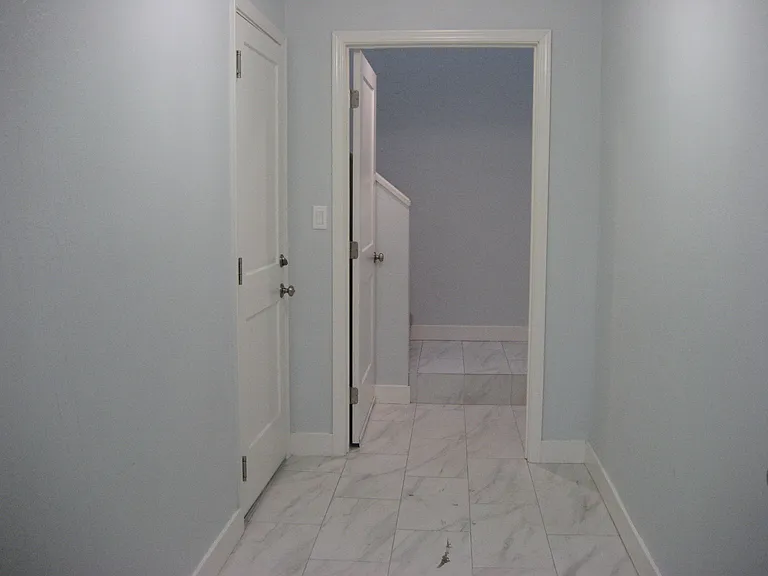 936 Hillside Blvd — Photo 17