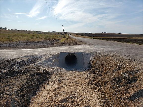 5th image of 558 County Road 451