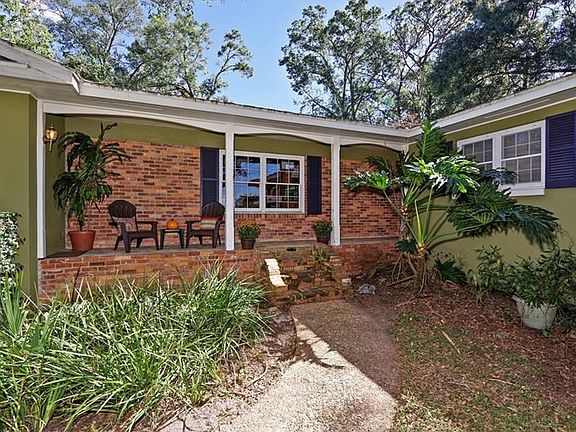 Charming brick entryway!