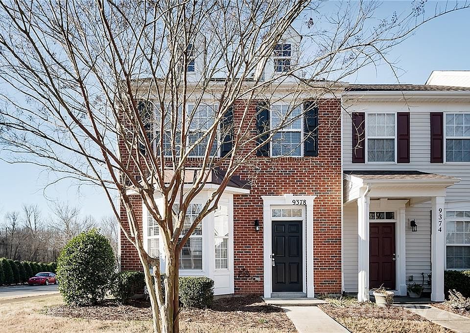 1st image of 9378 Greenheather Dr #207