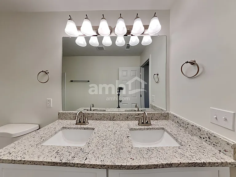 15541 Normans Landing Dr — Photo 15