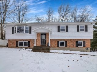 17 Kennedy Ter, Middletown, NY 10940