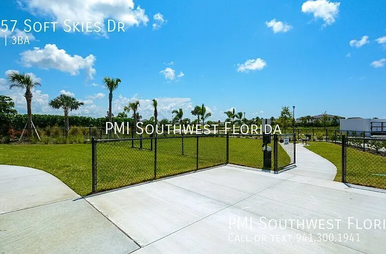 5657 Soft Skies Dr — Photo 56