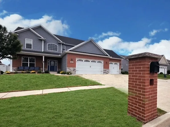 404 Capitol St, Savoy, IL 61874