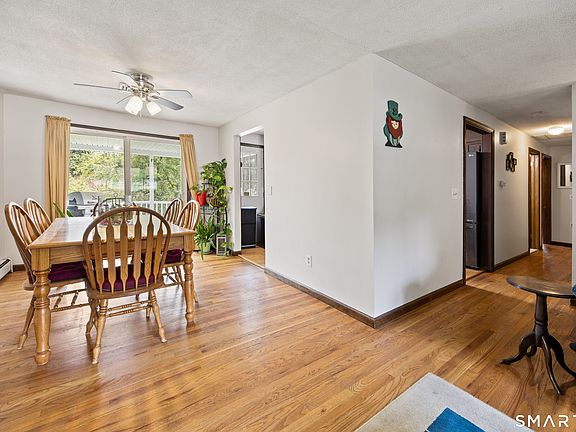5th image of 32 Hickory Road