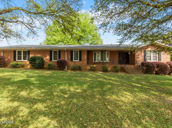 106 Brantwood Ave, Centerville, GA 31028