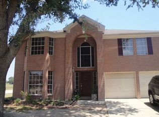 252 N Ranch House Rd, Angleton, TX 77515