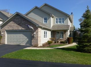 852 Village Rd, Crystal Lake, IL 60014