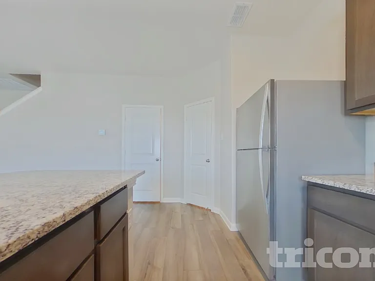 227 Drifter Dr — Photo 4