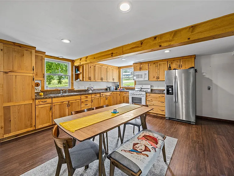 393 Mendon Center Rd — Photo 9
