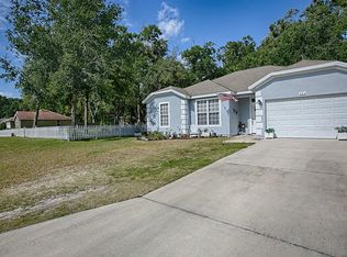 421 Cierra Oaks Cir, Lady Lake, FL 32159