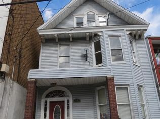 712 25th St, Union City, NJ 07087