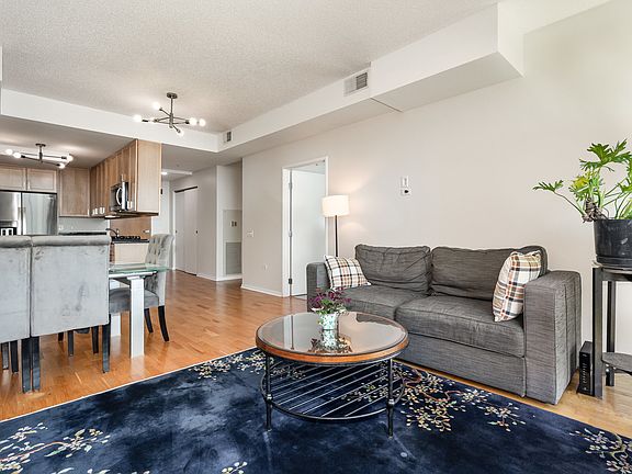 4th image of 9655 Woods Dr Unit 1809