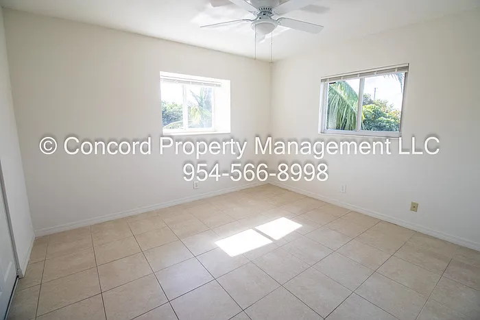 1727 Liberty St #12 — Photo 9