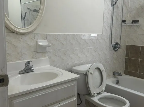 845 Blvd East image 16 of 19