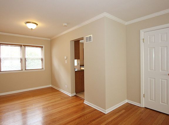 4th image of 1124 N Harlem Ave APT C