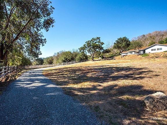 3rd image of 3054 Hill Valley Dr