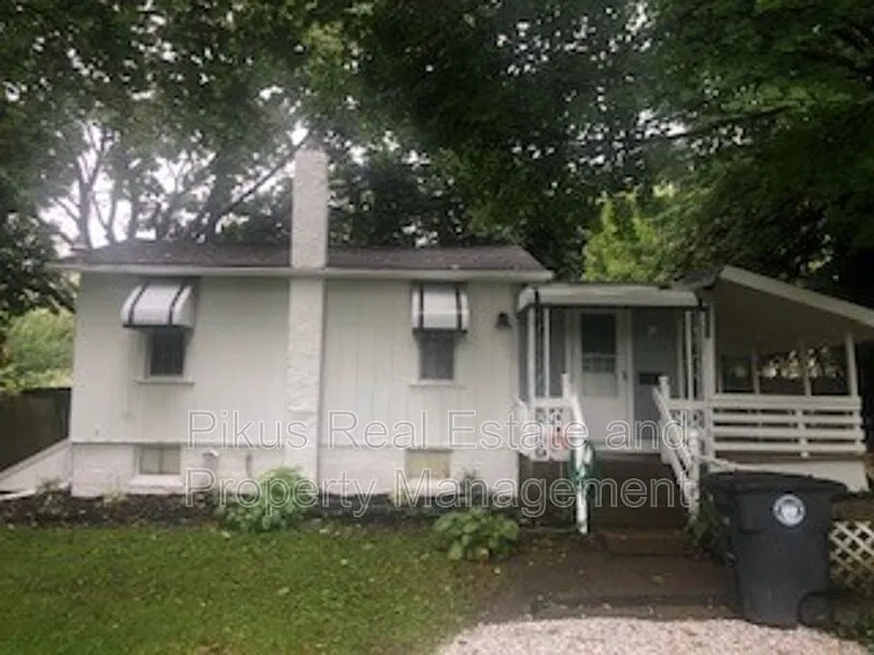 1 bed, 1.0 bath, 522 sqft, $900 — Photo 2