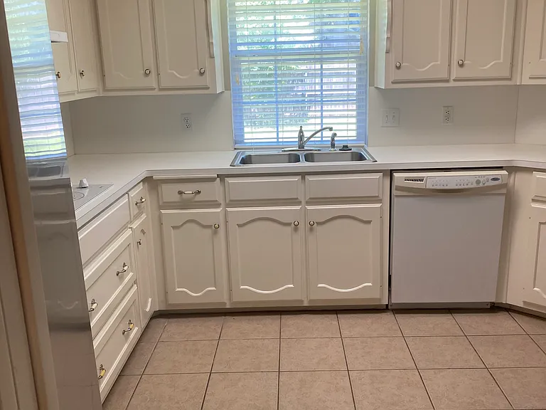 823 Crested Butte Dr — Photo 6