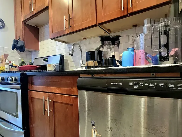 70 Dahill Rd #1H — Photo 3