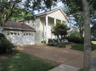 803 Stone Canyon Dr, Ballwin, MO